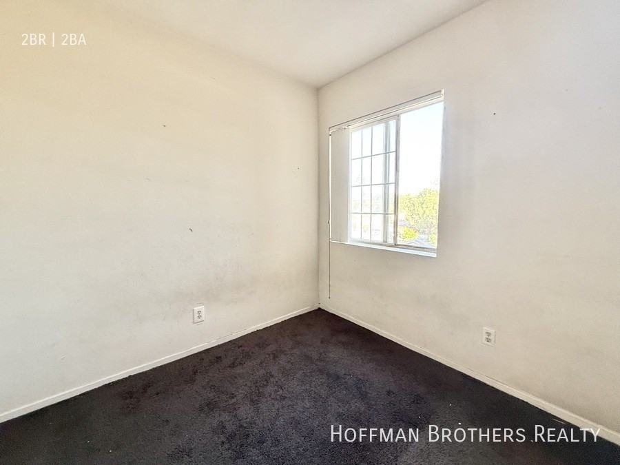 7349 Balboa Blvd #1 - Photo 4 of 10