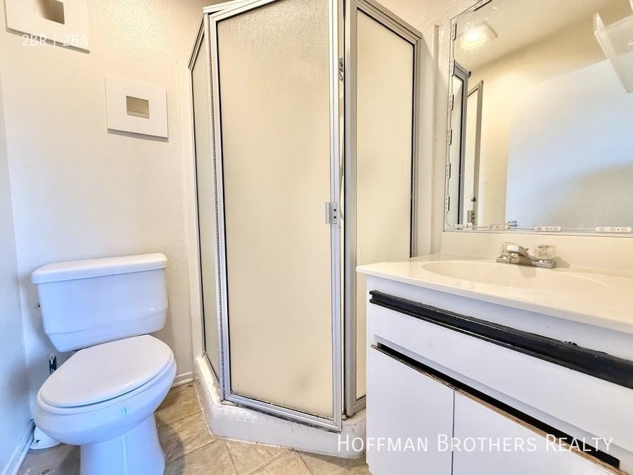 7349 Balboa Blvd #1 - Photo 7 of 10