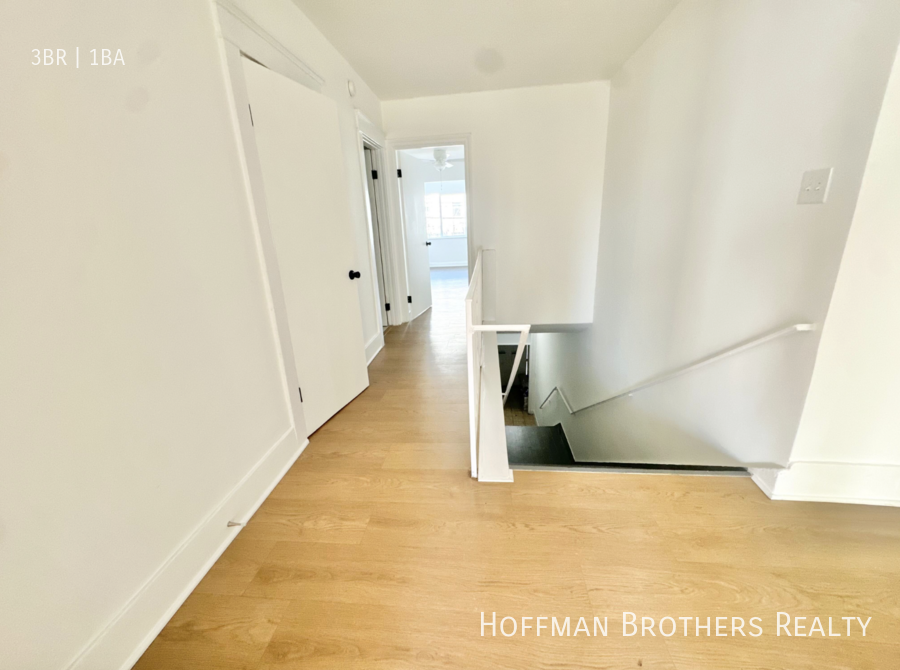 5319 S Hoover St #1-2 - Photo 7 of 8