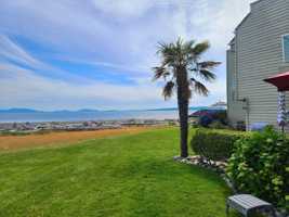 featured image of 1728 Edwards Dr #12