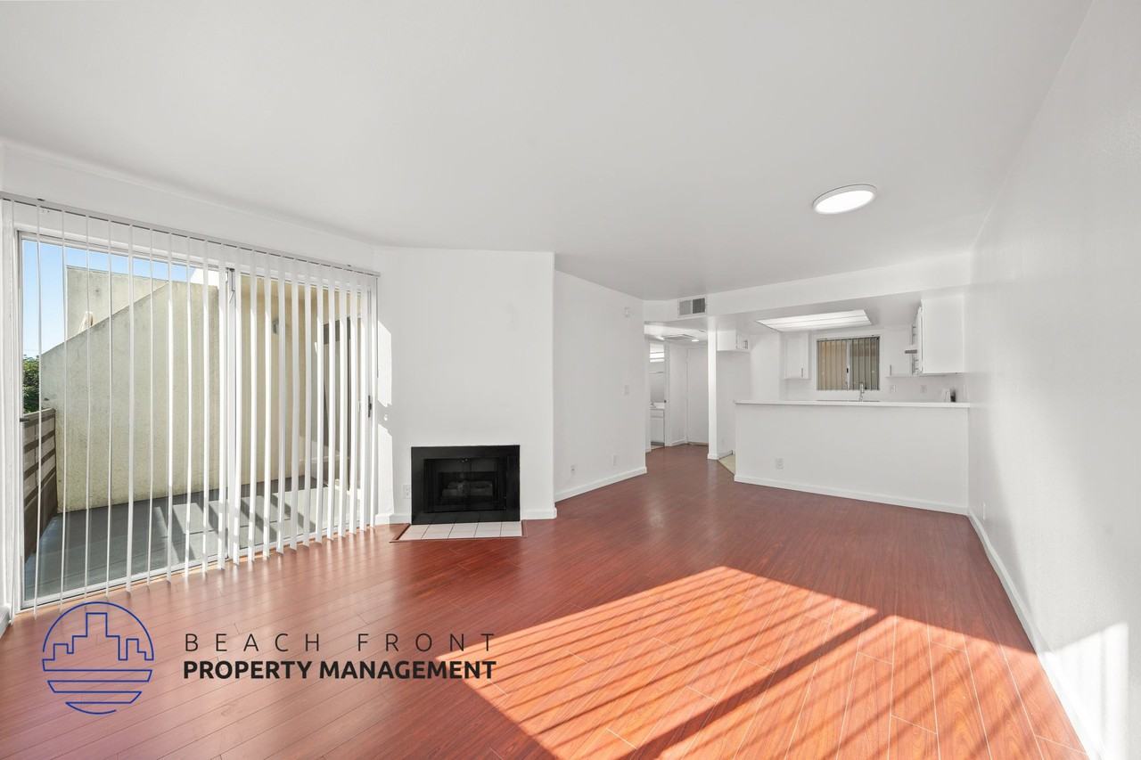 937 10th St. - Photo 5 of 15