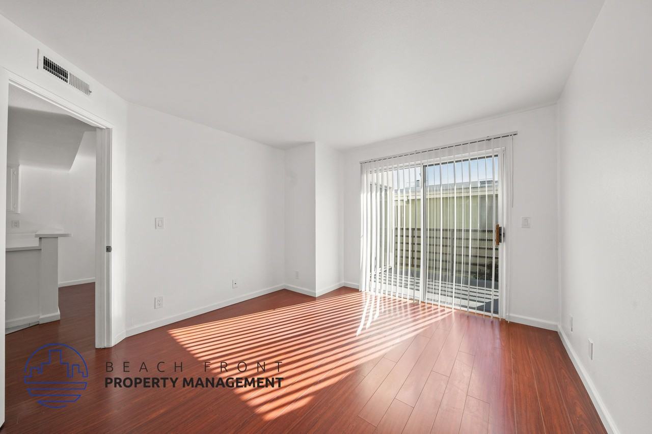 937 10th St. - Photo 6 of 15