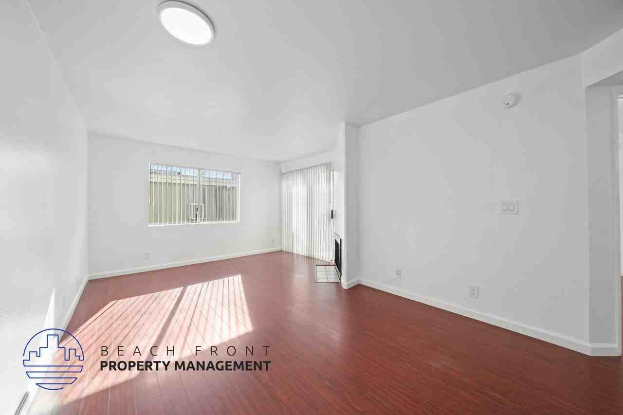 937 10th St. - Photo 7 of 15