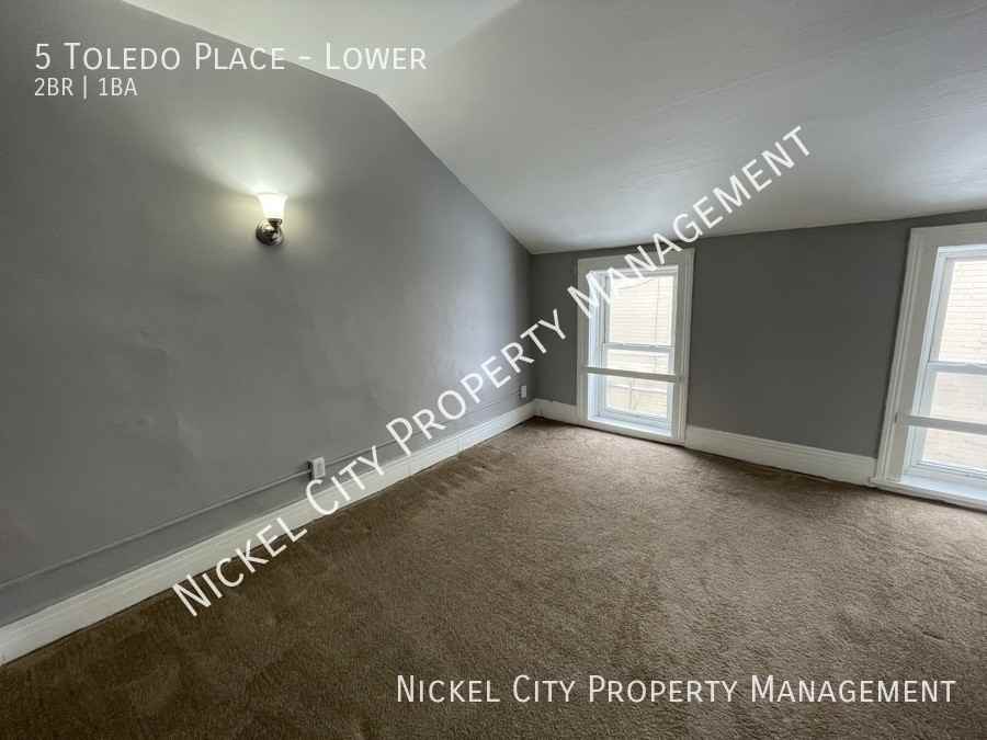 5 Toledo Pl - Photo 2 of 9