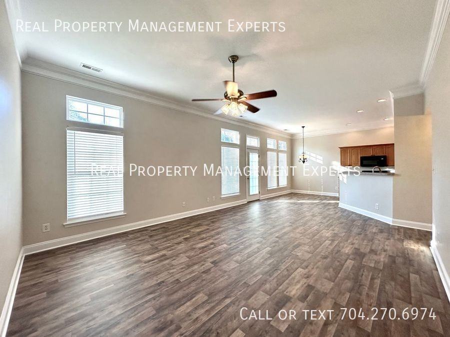 8900 Hadco Ln - Photo 7 of 22