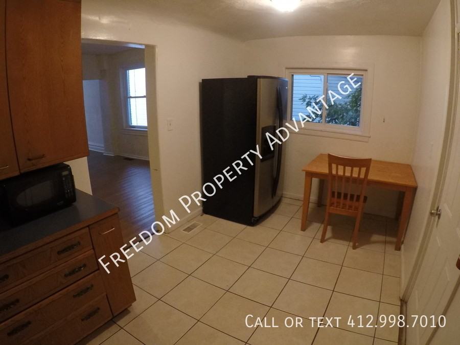 332 Virginia Ave - Photo 2 of 17