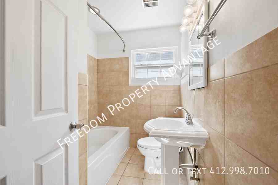2642 Mount Royal Rd - Photo 6 of 41