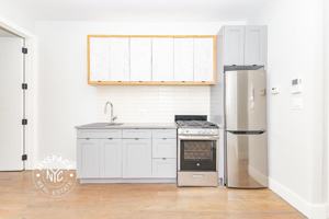 featured image of 409 Chauncey St #2R