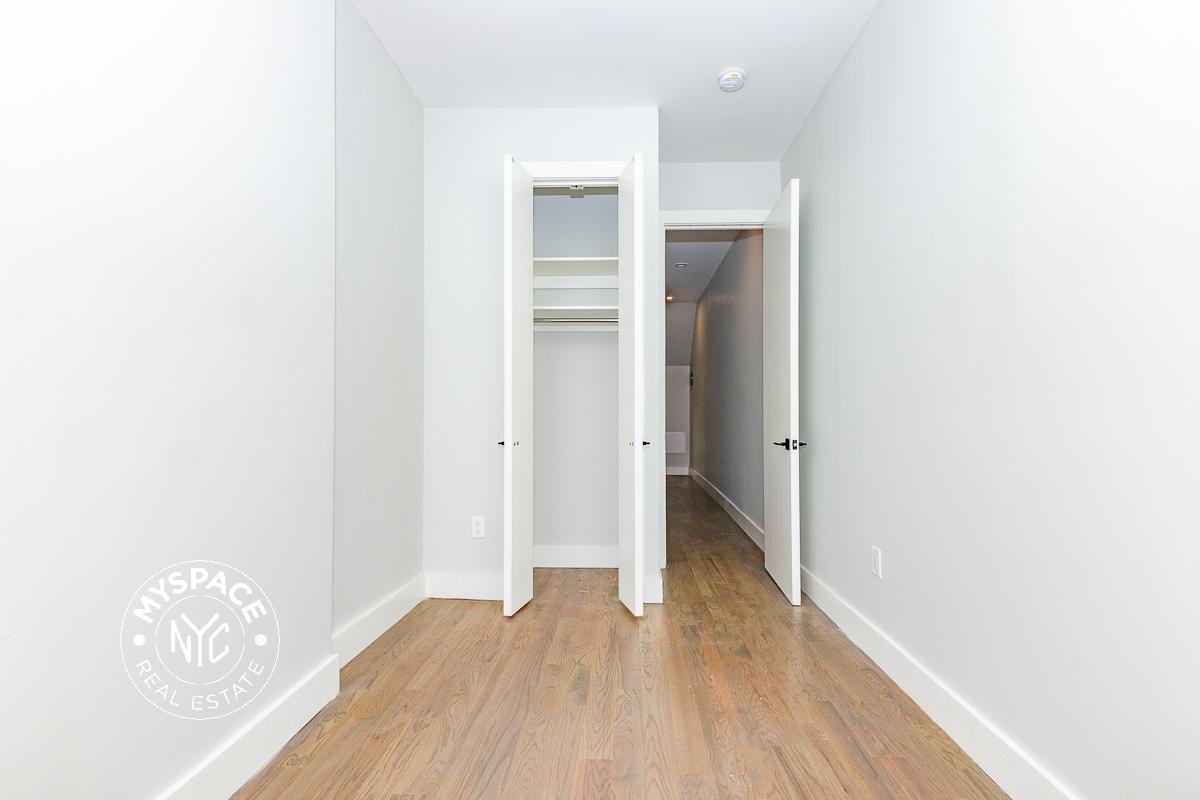 409 Chauncey St #2R - Photo 6 of 12