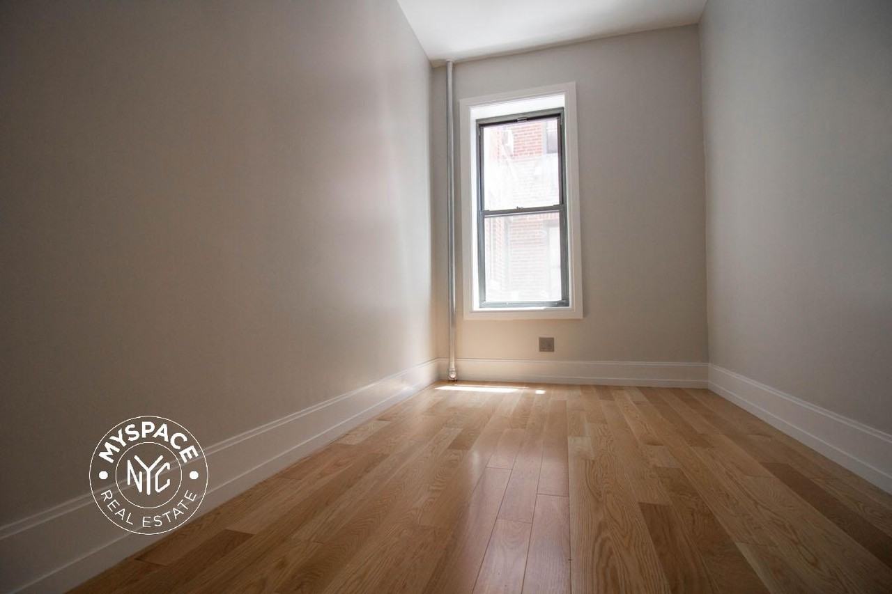 2537 Church Ave #1r - Photo 3 of 5