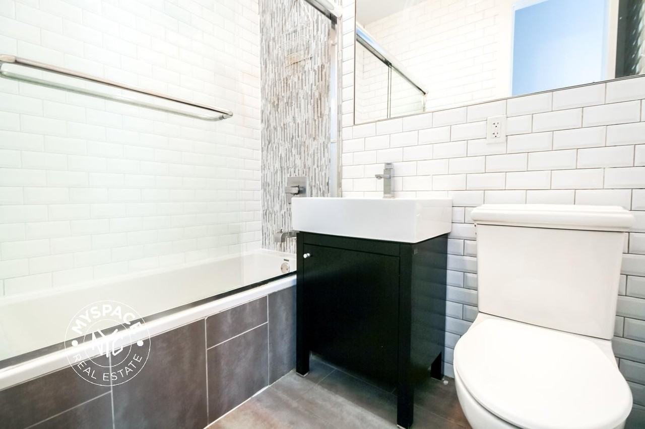 2537 Church Ave #1r - Photo 5 of 5