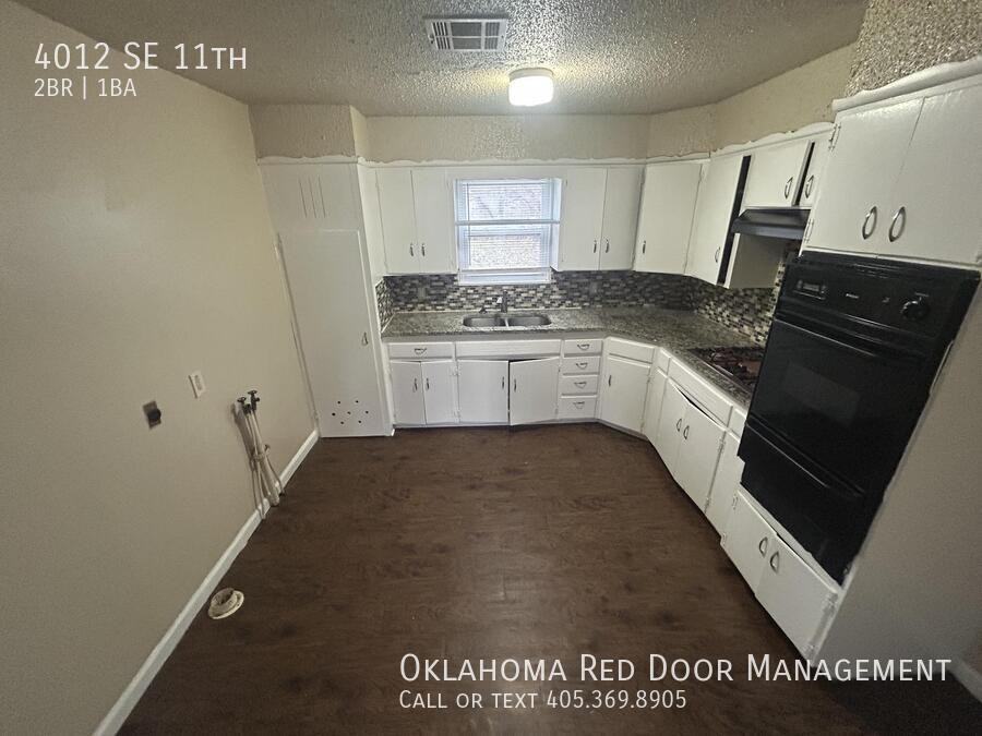 4012 Se 11th St - Photo 3 of 7