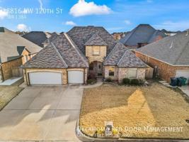 featured image of 8816 Nw 120th St