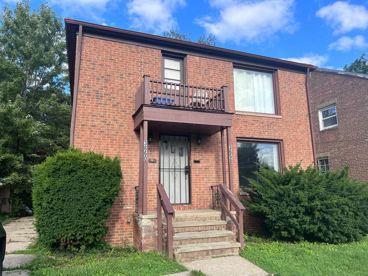 3658 W 107th St Lowr - Photo 3 of 11