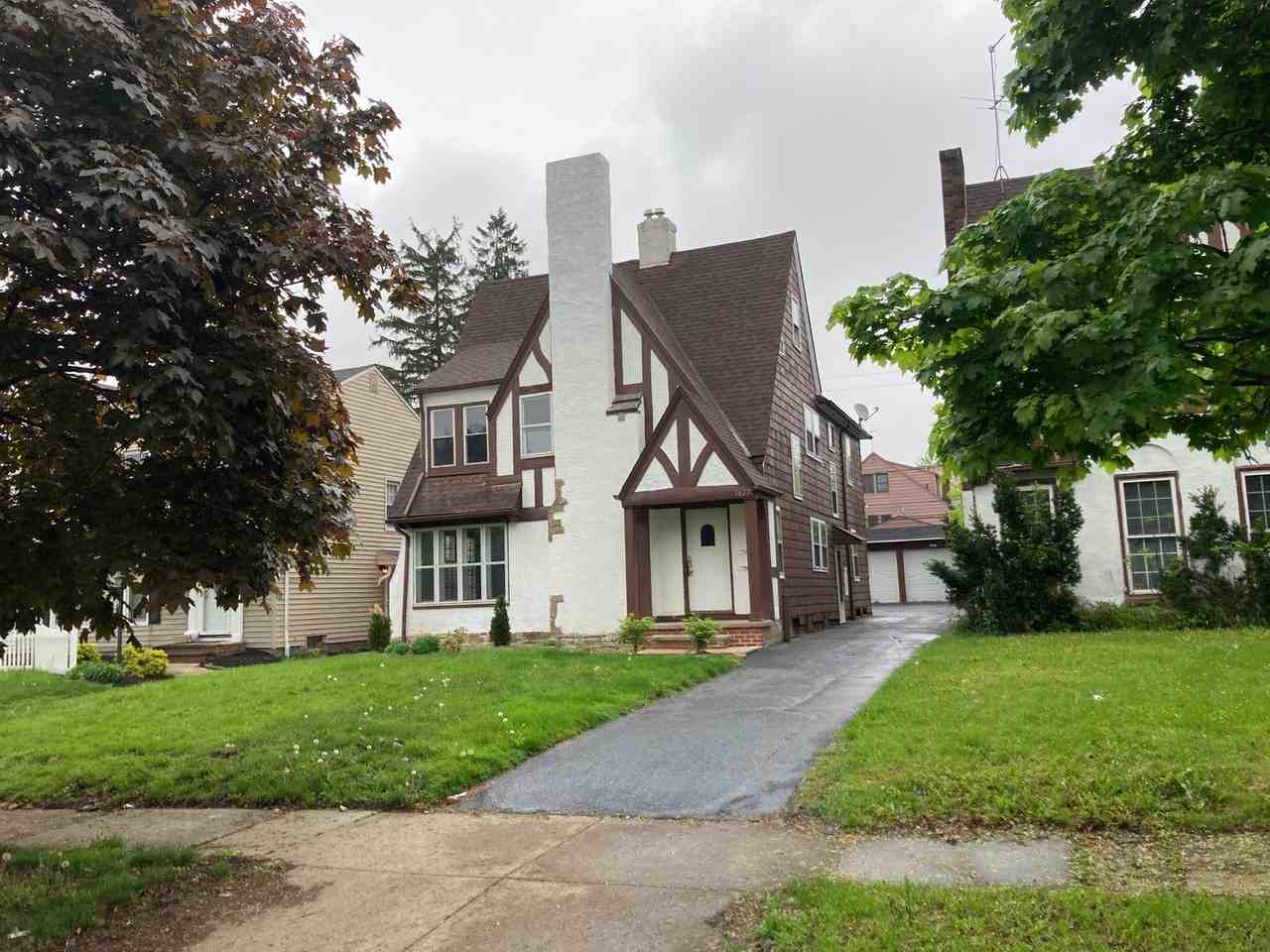 3627 Lindholm Rd Uppr - Photo 3 of 26