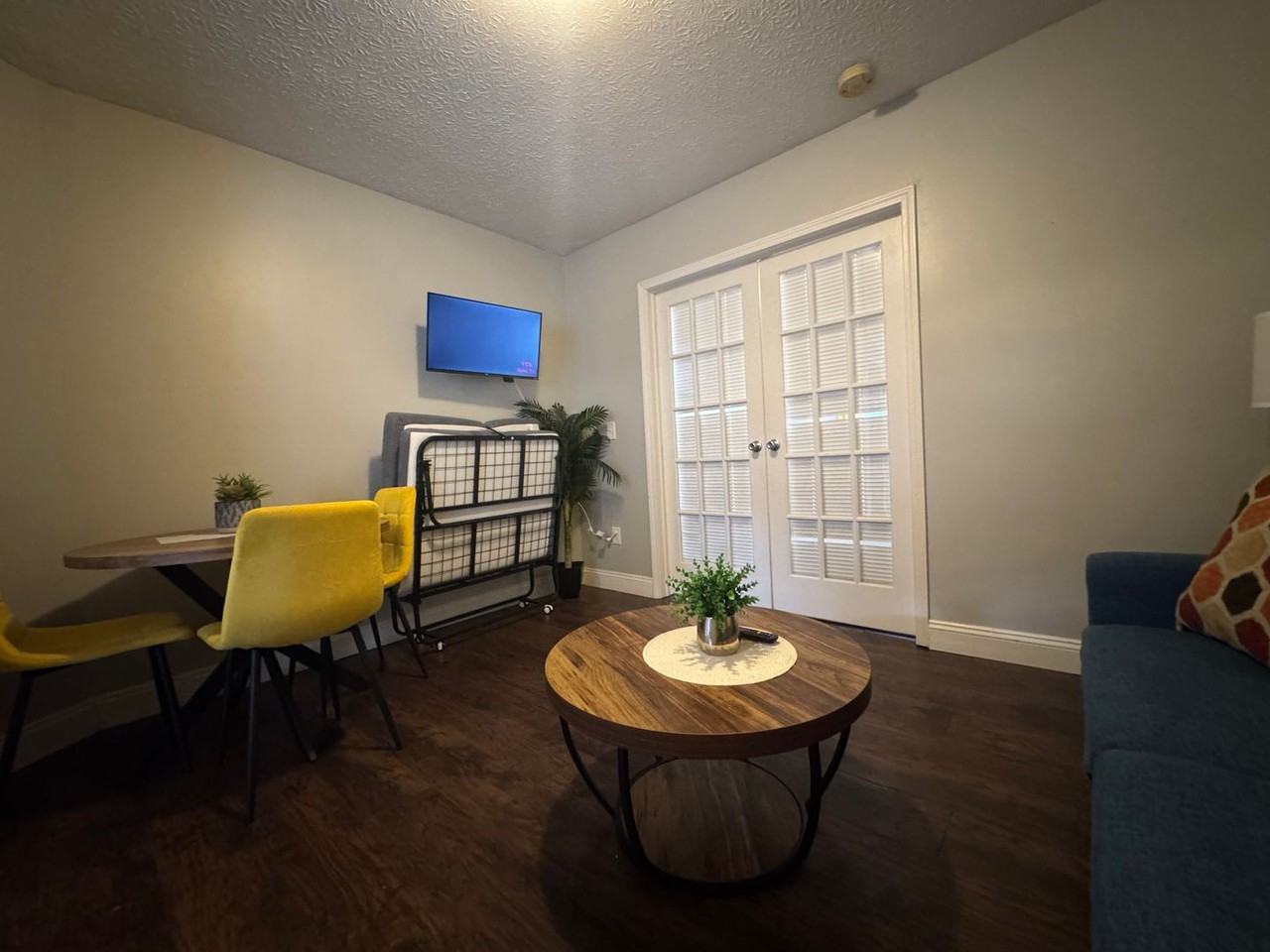 9401 Lake Ave #3 - Photo 6 of 12