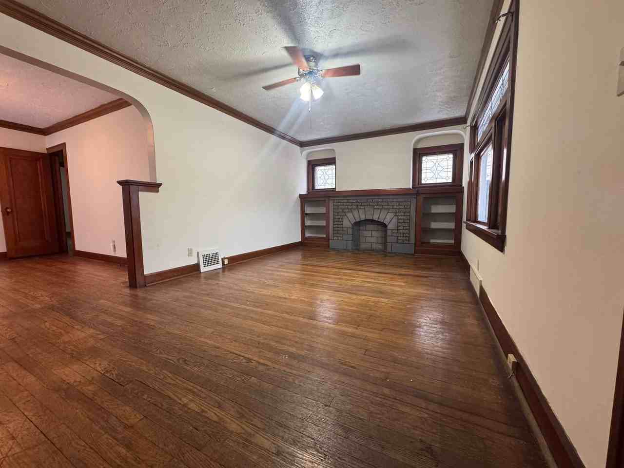 4116 Biddulph Ave - Photo 3 of 16