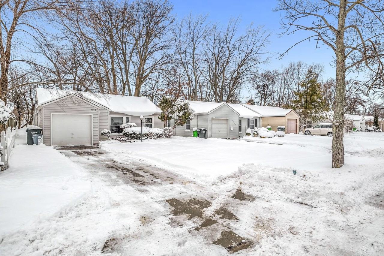 1386 Eastwood Ave - Photo 2 of 30