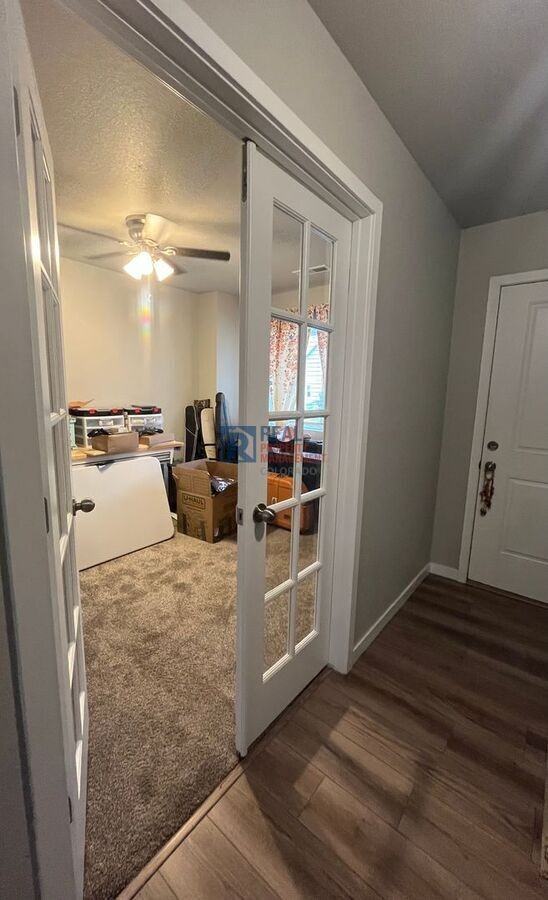 420 Ryan Ave - Photo 2 of 18