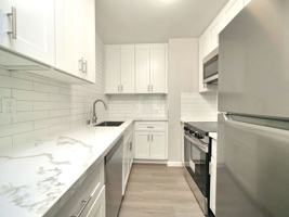 featured image of 170 Stoakes Ave #07