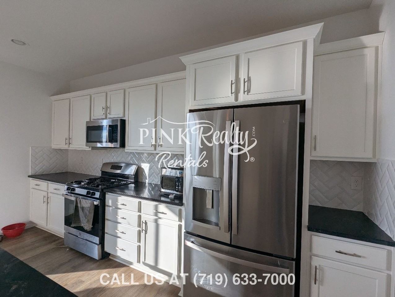 8021 Buffalo Horn Dr - Photo 6 of 43