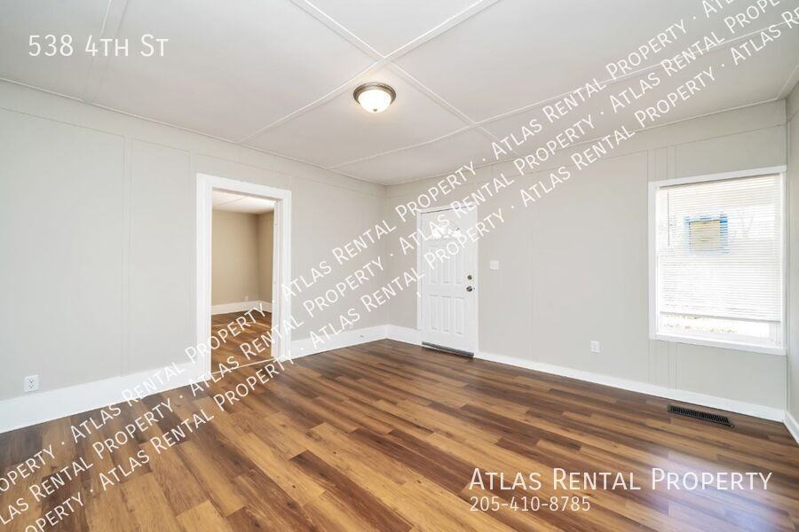 538 4th St - Photo 6 of 18