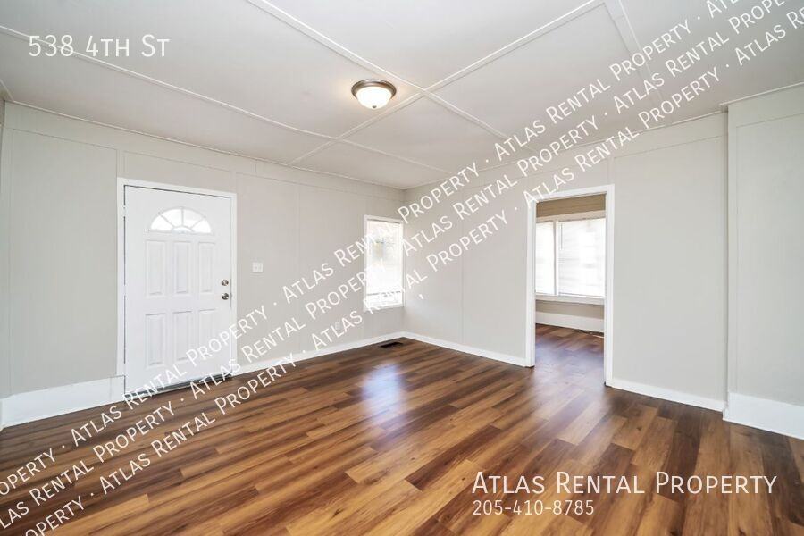 538 4th St - Photo 7 of 18