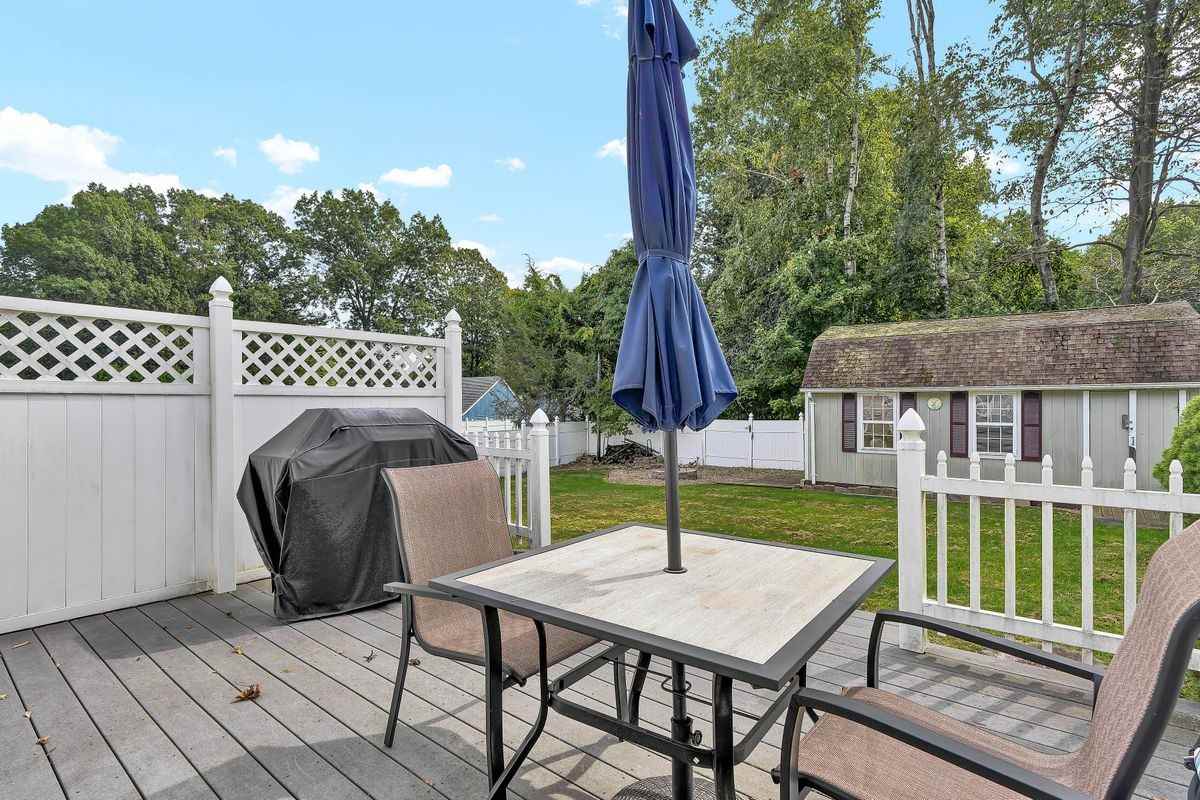 75 Glenwood Dr - Photo 7 of 7