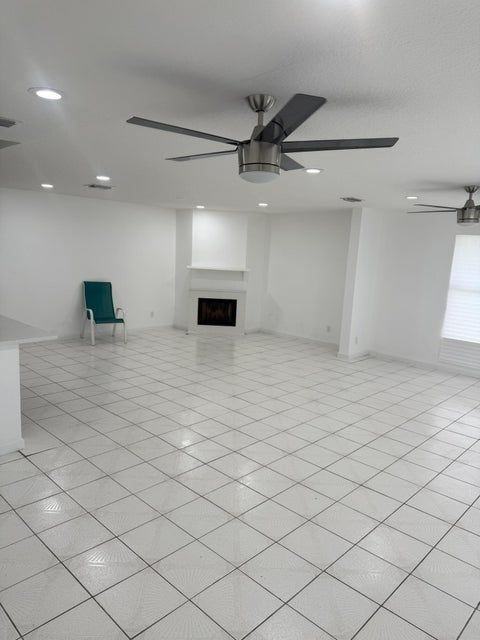 1334 N Mangonia Dr - Photo 4 of 11