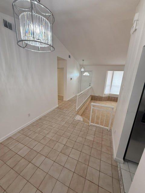 1334 N Mangonia Dr - Photo 6 of 11