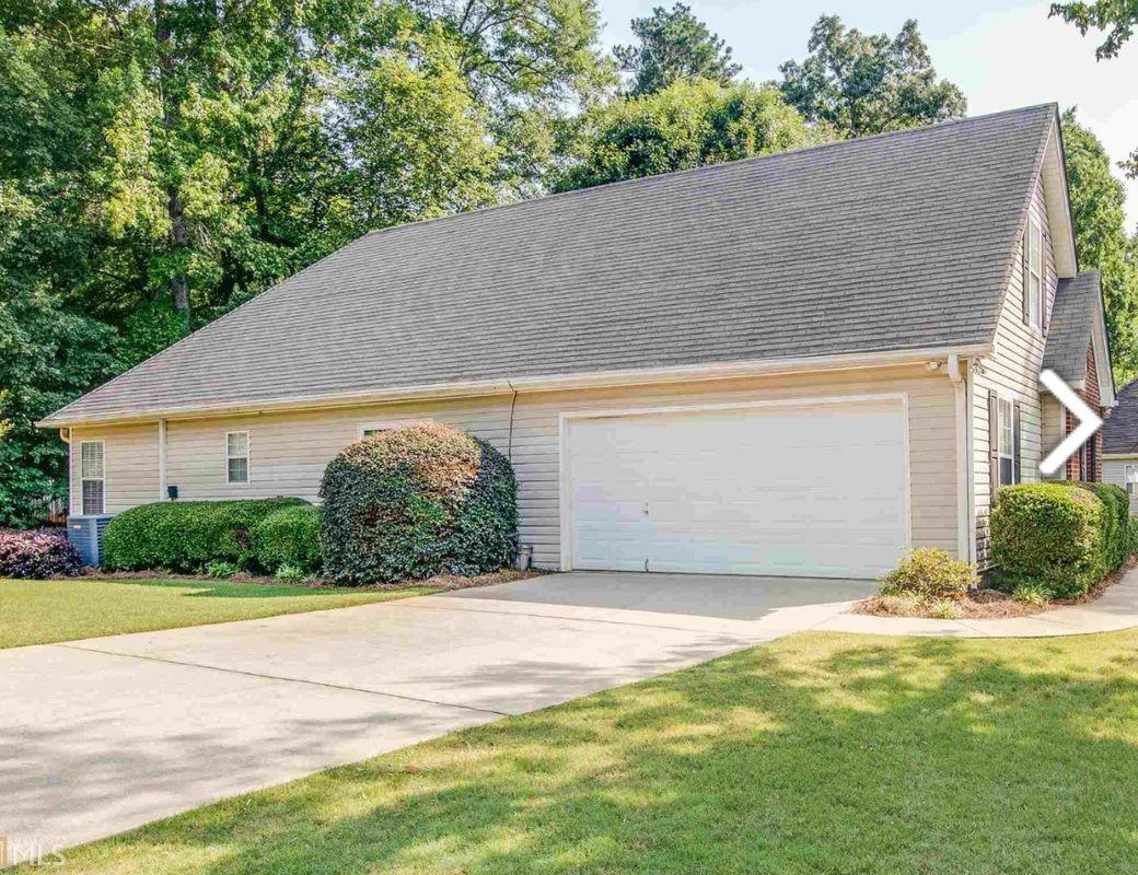 212 Rockport Dr - Photo 2 of 7