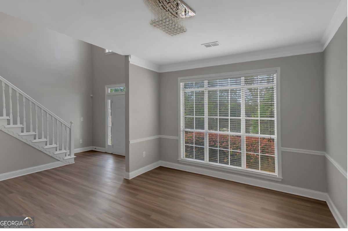 113 Glenmore Ln - Photo 2 of 3