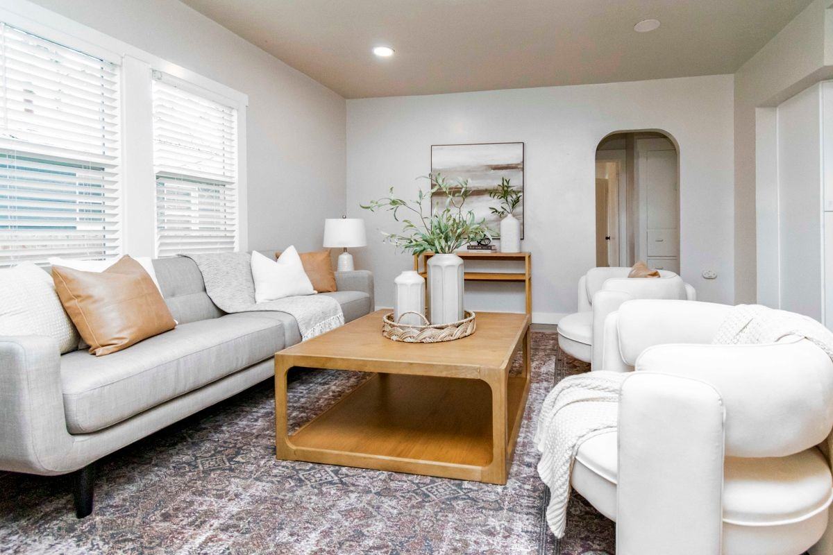 1378 W 4200 S - Photo 3 of 19