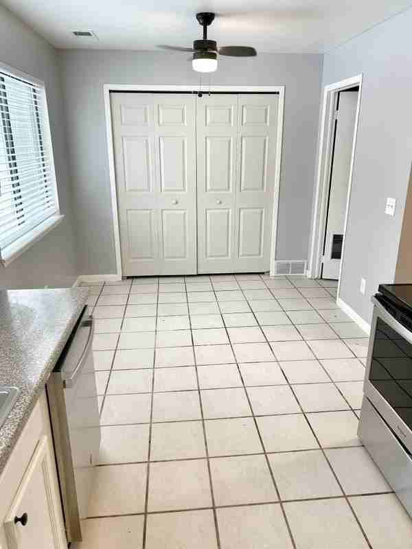 20137 Cumberland Ct - Photo 6 of 21