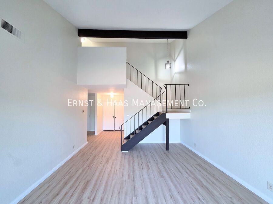 1219 E Jay St - Photo 5 of 29