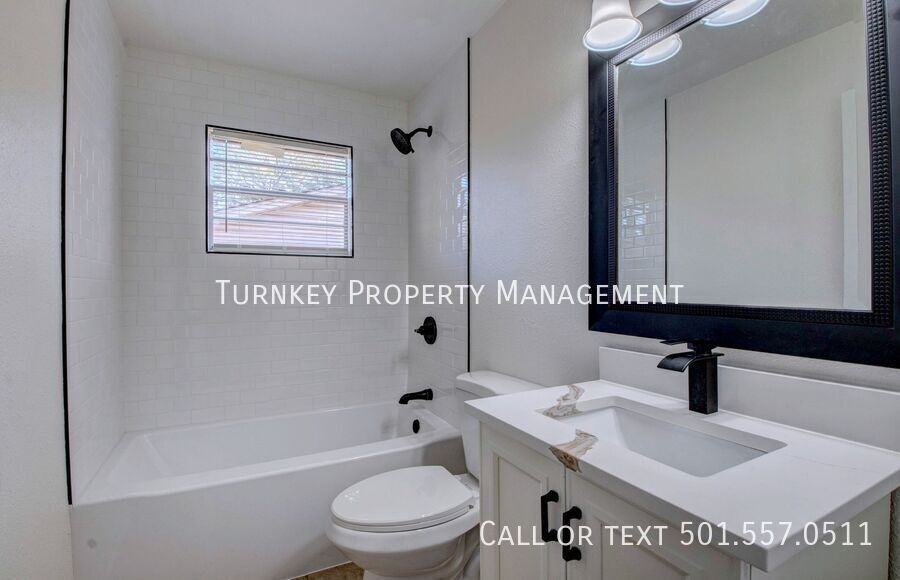 5821 Freeland Dr - Photo 2 of 20