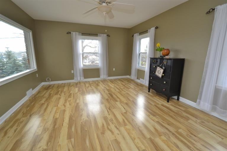 804 Austin Dr - Photo 2 of 37