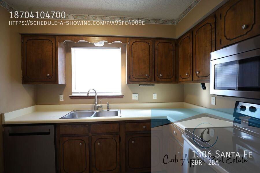 1306 Santa Fe Cir - Photo 4 of 15