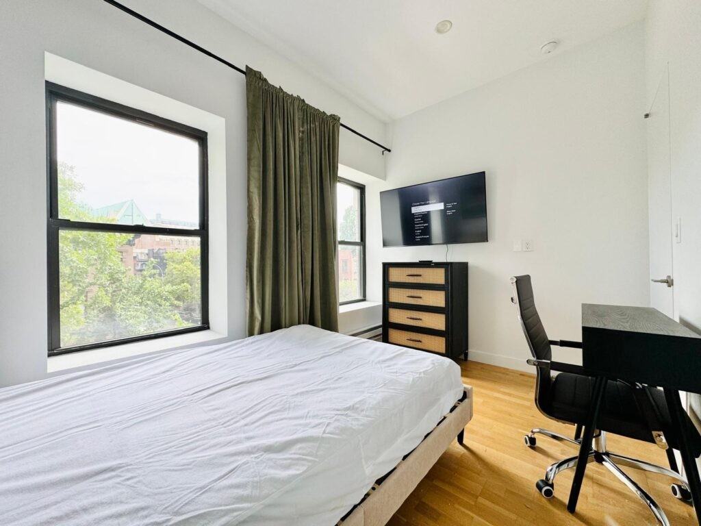 251 DeKalb Avenue #674 - Photo 2 of 8