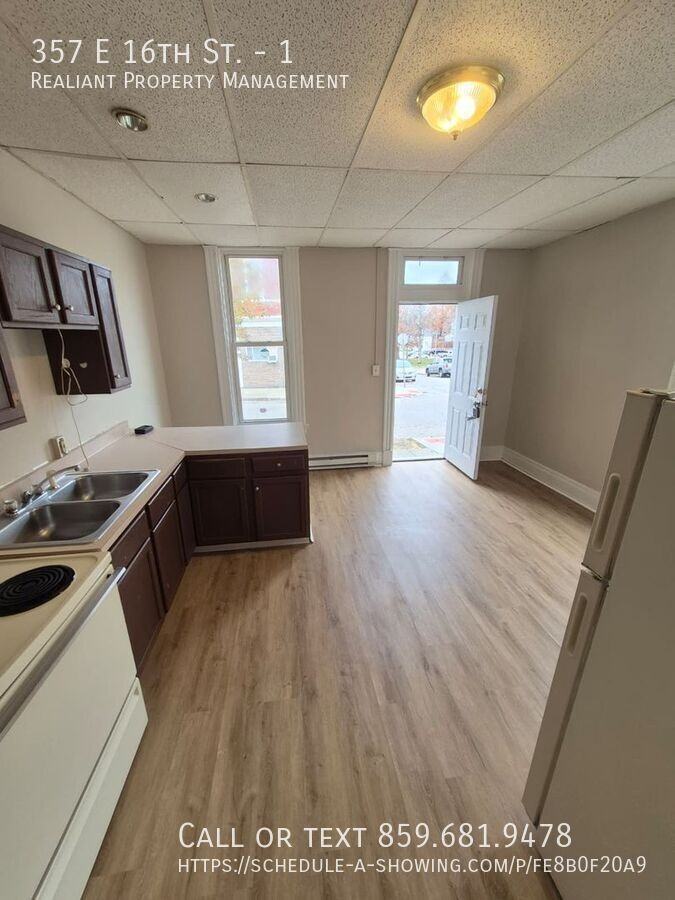 357 E 16th St #1 - Photo 3 of 8