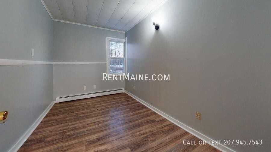 513 Main St #6 - Photo 4 of 11