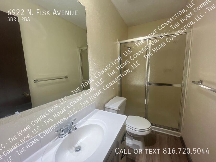 6922 N Fisk Ave - Photo 7 of 15