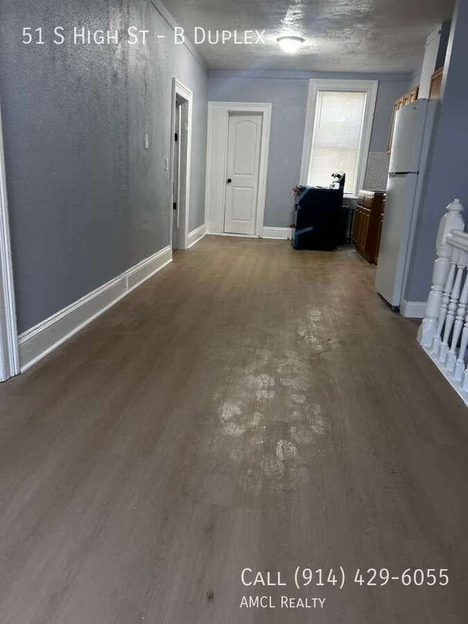 51 S High St - Photo 7 of 8