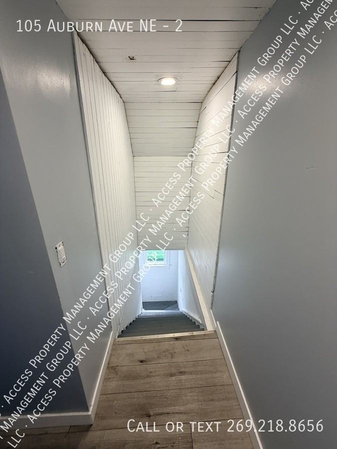 105 Auburn Ave Ne #2 - Photo 3 of 25