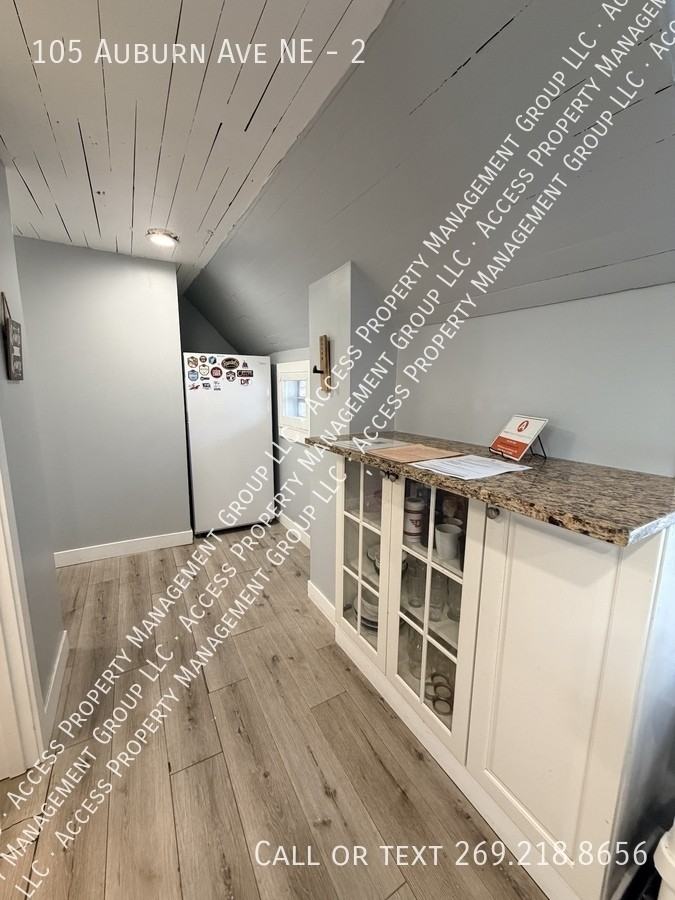 105 Auburn Ave Ne #2 - Photo 4 of 25