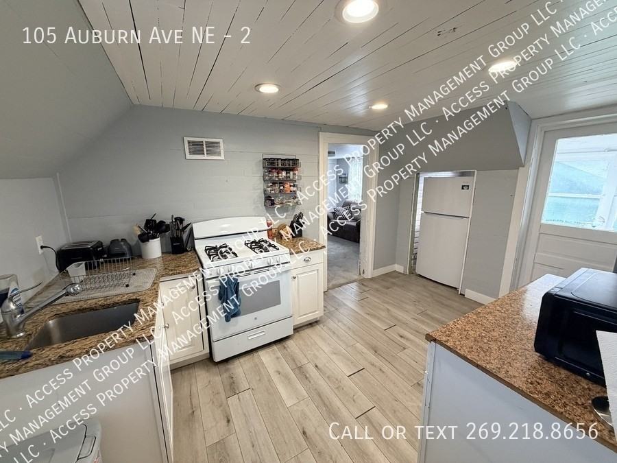 105 Auburn Ave Ne #2 - Photo 5 of 25