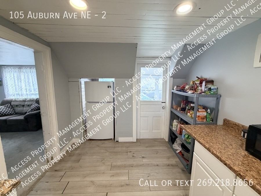 105 Auburn Ave Ne #2 - Photo 6 of 25