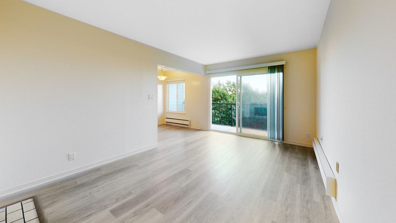 702 Presidio Ave #203 - Photo 2 of 14