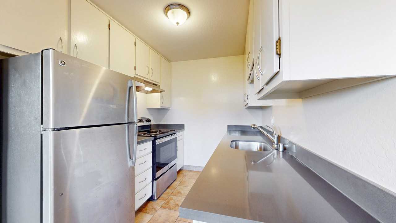 702 Presidio Ave #203 - Photo 6 of 14