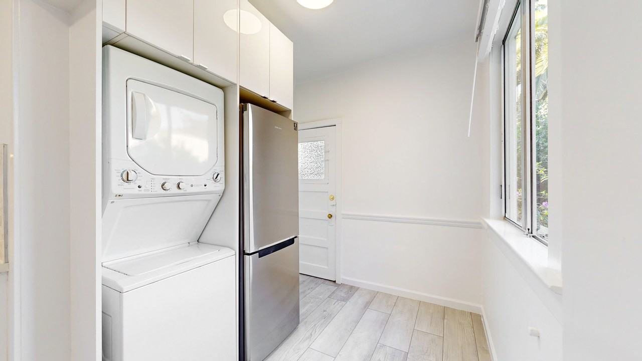 3638 19th St - Photo 4 of 10